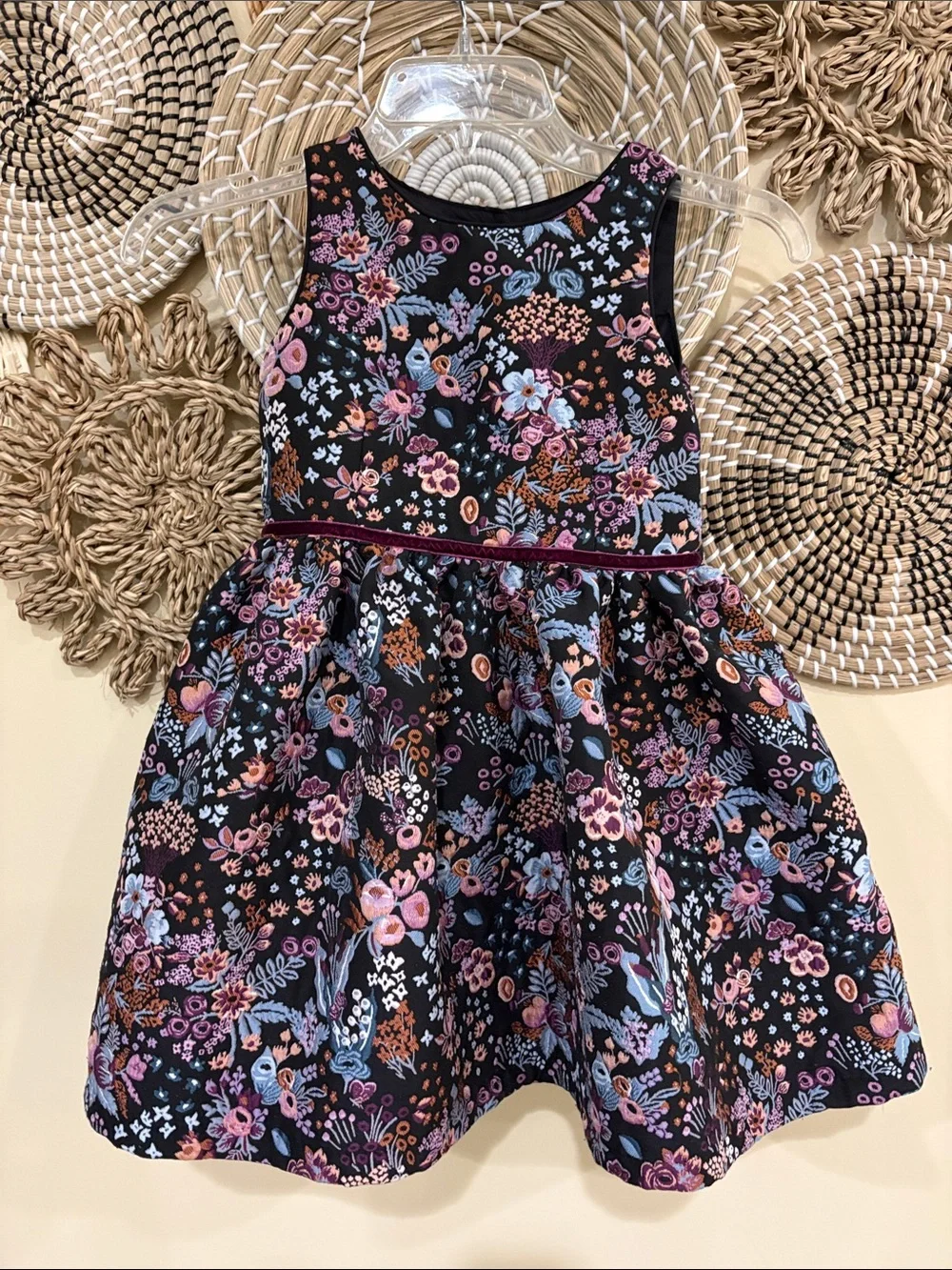 Dress Pippa & Julie Size 5 Floral Heavyweight tapestry like material Crinoline
